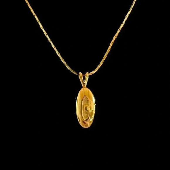 Givenchy logo necklace - Picture 1 of 3